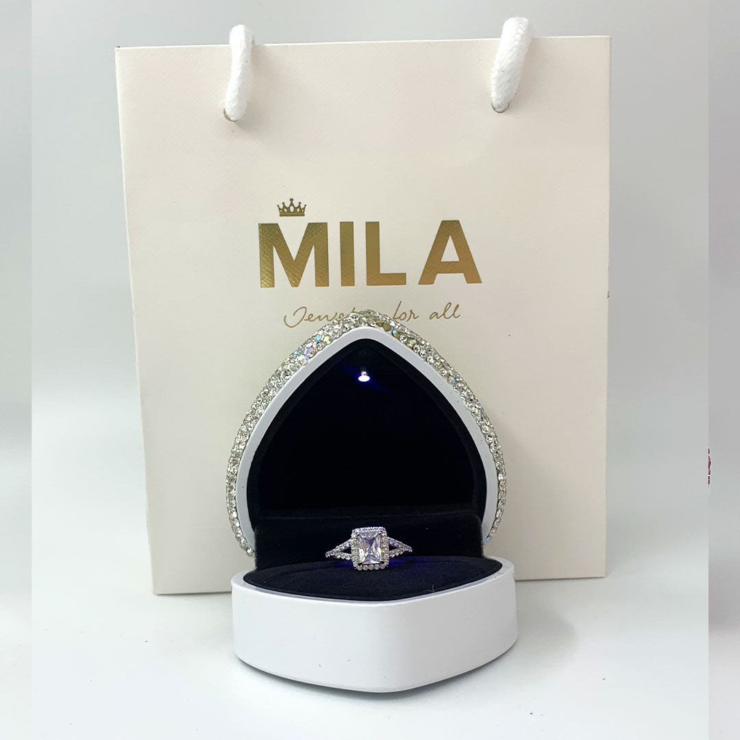 Caja de anillo en corazón (Premium Deluxe) - Blanco