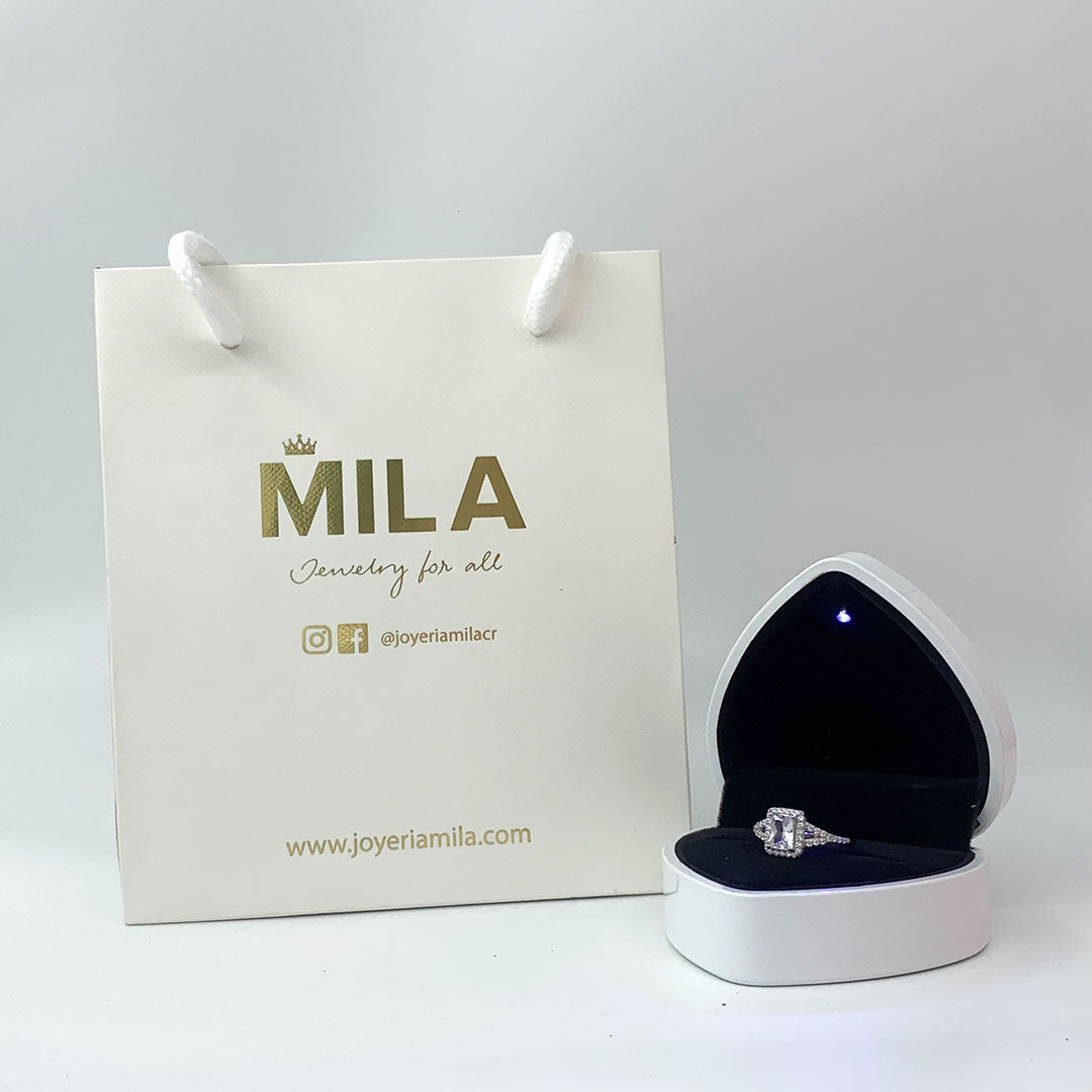 Caja de anillo en corazón (Premium) - Blanco